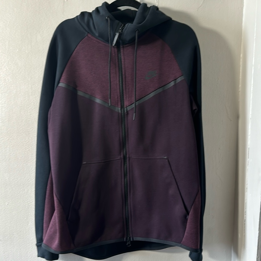 Nike zip up hoodie